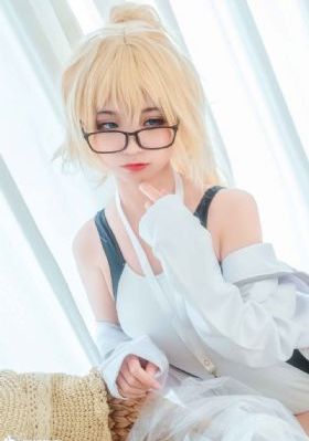 俏佳人在线观看_1080电影完整版